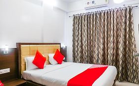 Oyo 15541 Pearl Inn