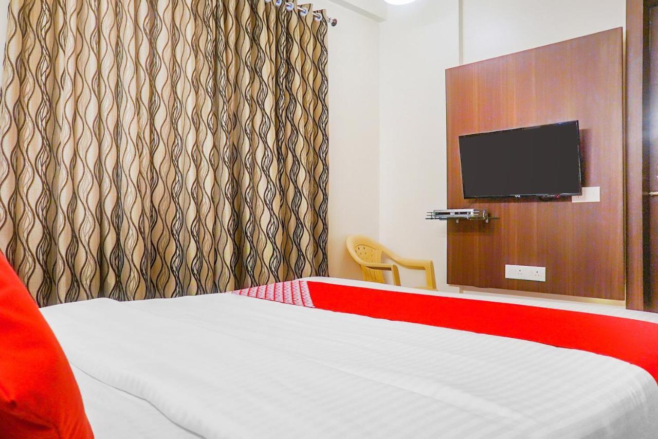 Oyo 15541 Pearl Inn Pune Exterior photo