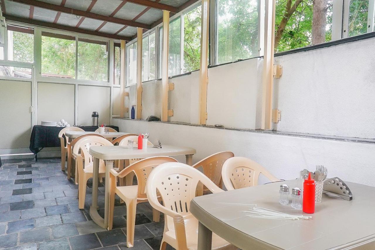 Oyo 15541 Pearl Inn Pune Exterior photo