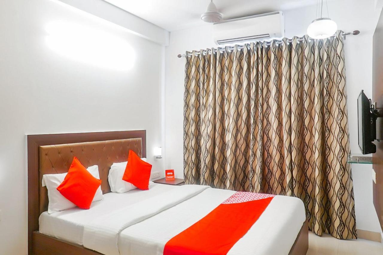 Oyo 15541 Pearl Inn Pune Exterior photo